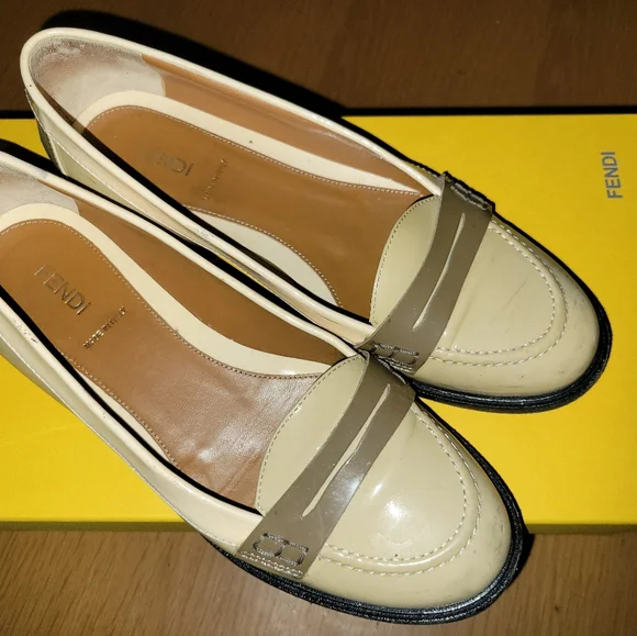 💖FENDI Beige Colorblock Patent Leather Penny loafers, EU 37 - Picture 2 of 11